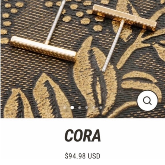 Brand New 18k gold filled bar earrings - Picture 4 of 5